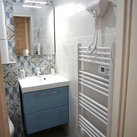 Apartment Comedie St-roch - - Hypercentre Gare - Clim & Netflix *